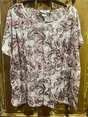 N Touch Pink Floral Paisley Short Sleeve Tee